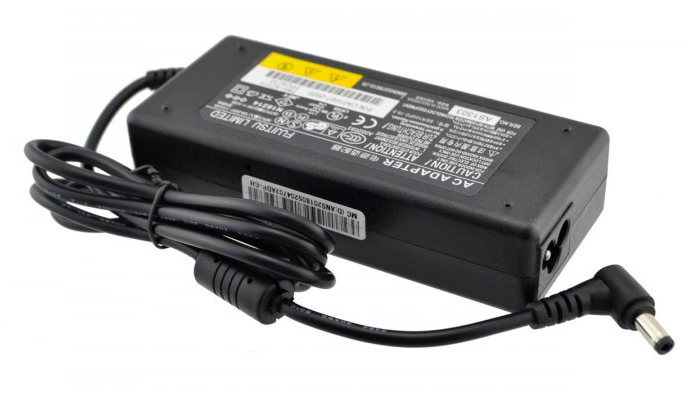 Fujitsu 19V 4.74A 90W gyári adapter